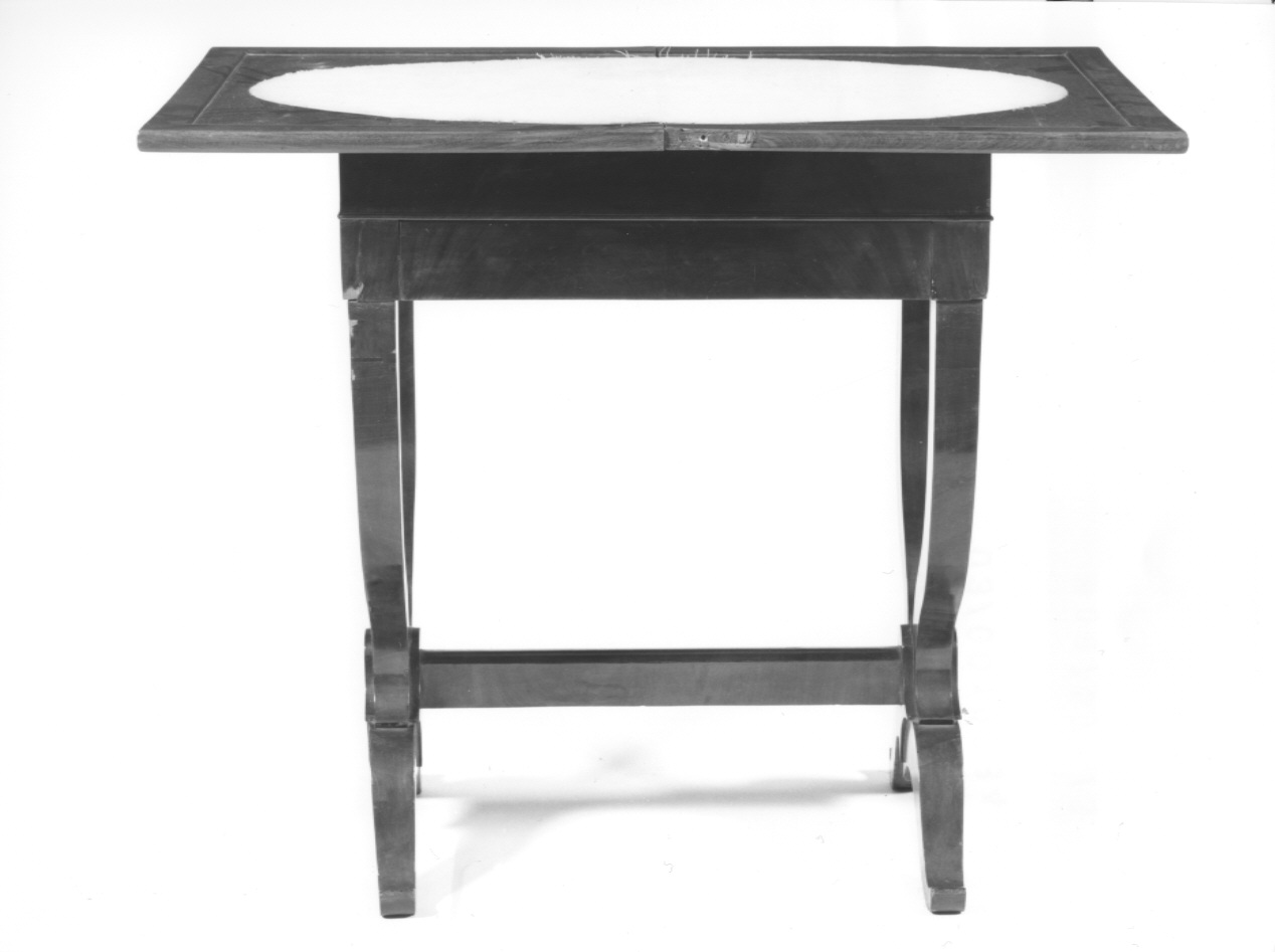 tavolino da gioco, opera isolata - ambito Italia settentrionale (sec. XIX)