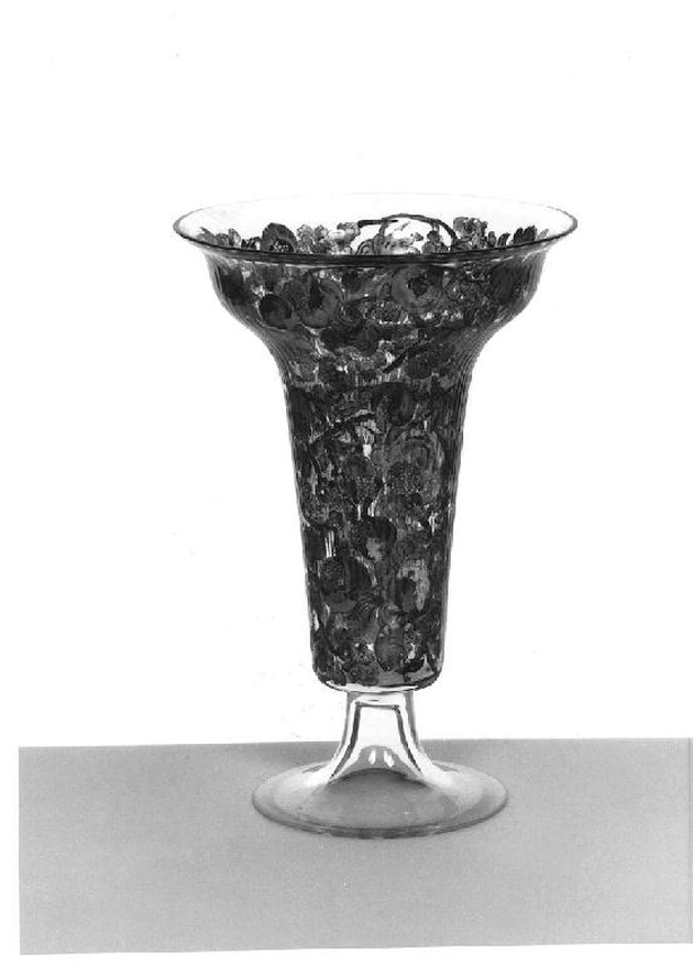 vasetto, opera isolata - ambito tedesco (fine/inizio secc. XIX/ XX)