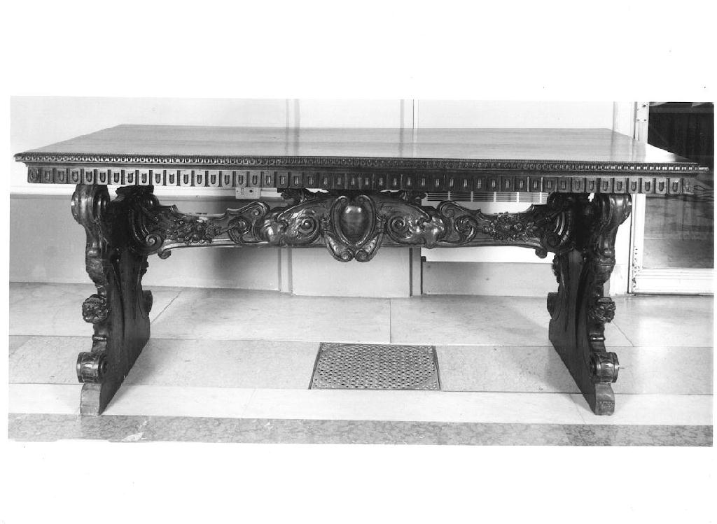 tavolo da centro, opera isolata - ambito tedesco (?) (ultimo quarto sec. XIX)