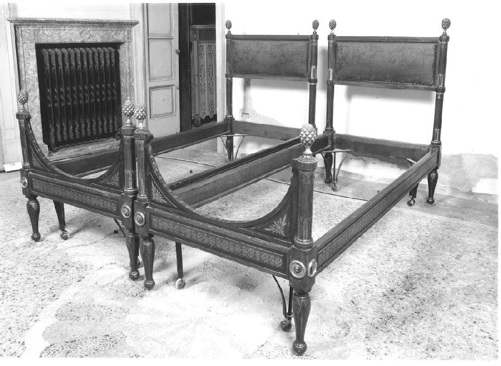 letto - a colonne, serie - ambito Italia settentrionale (ultimo quarto sec. XIX)