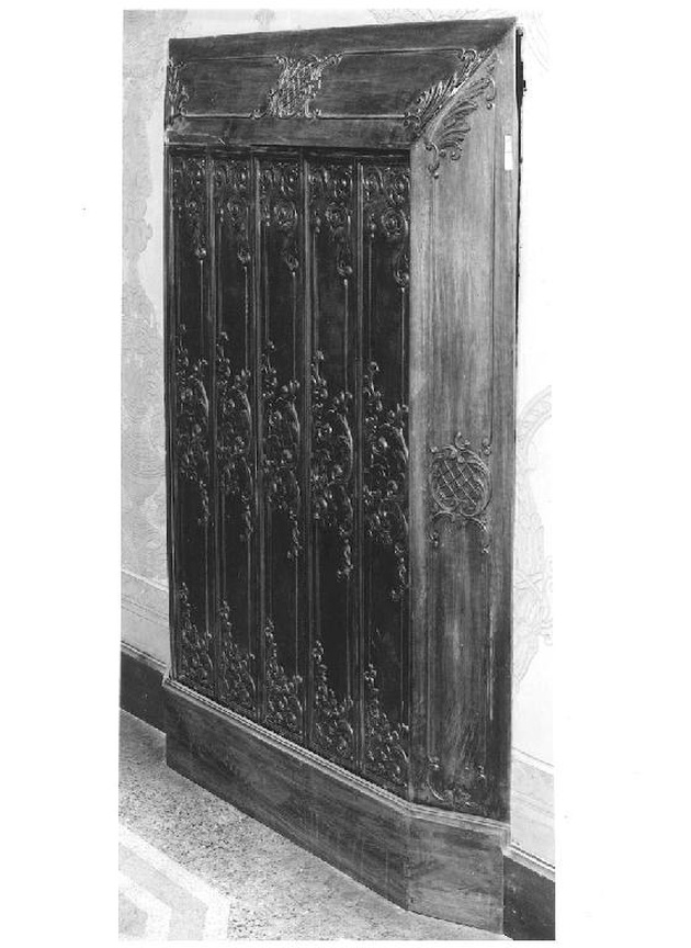 copricalorifero, elemento d'insieme - ambito lombardo (inizio sec. XX)