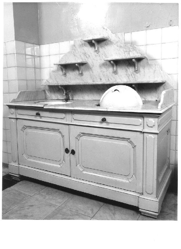 lavabo, opera isolata - produzione italiana (?) (secc. XIX/ XX)
