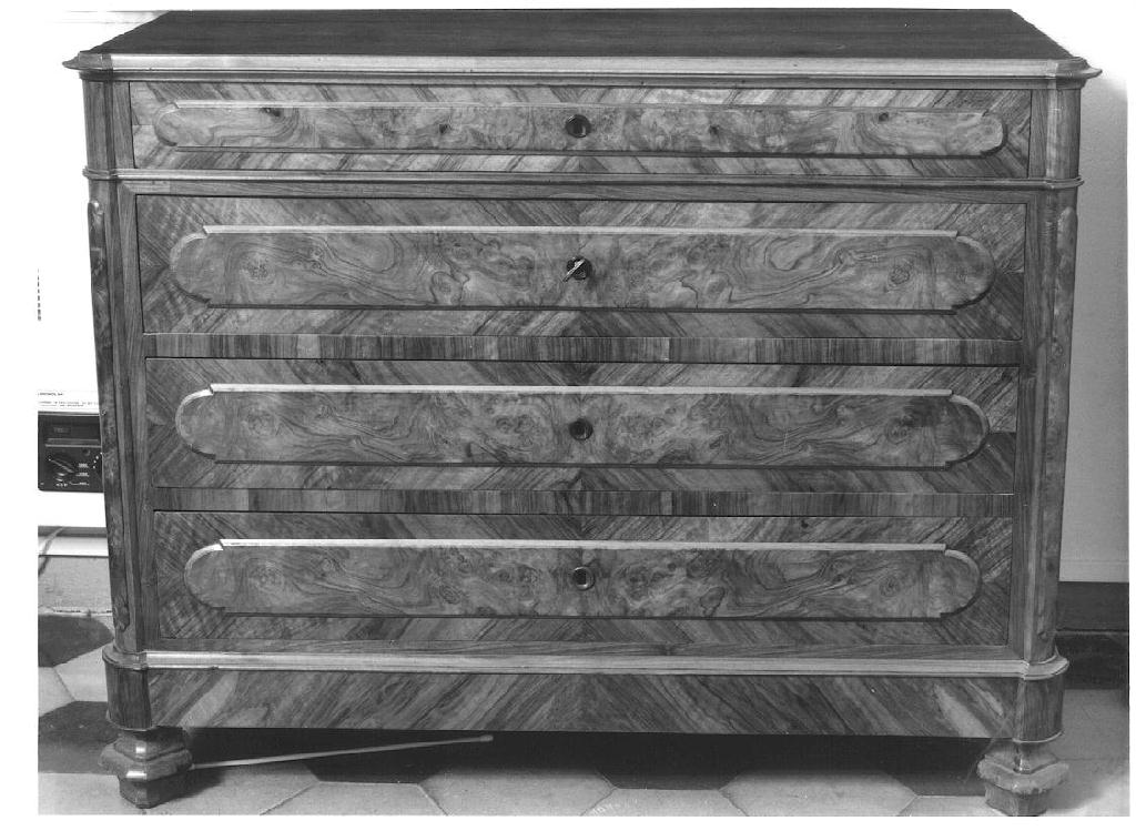 cassettone, elemento d'insieme - ambito lombardo (metà sec. XIX)