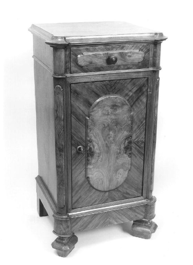 comodino, elemento d'insieme - ambito lombardo (metà sec. XIX)