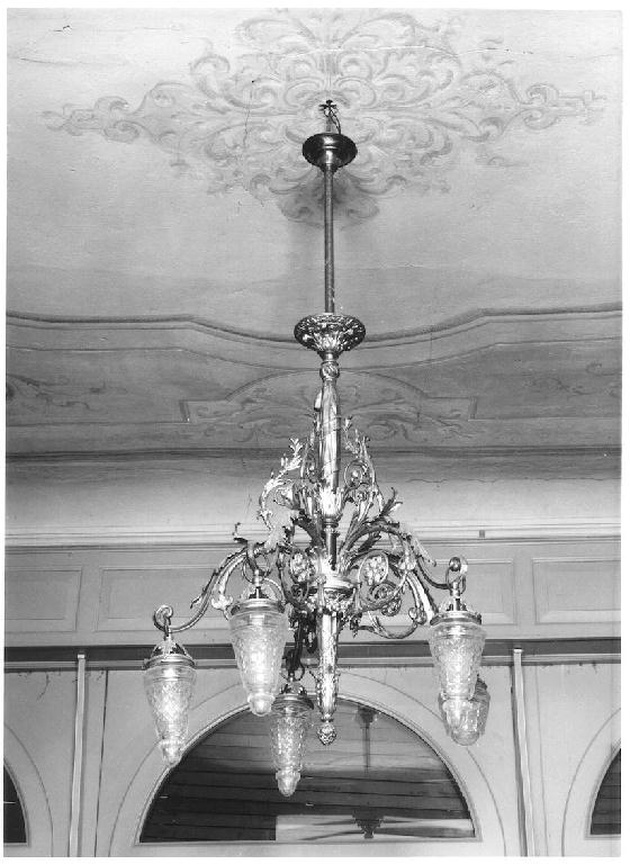 lampadario - a bracci, opera isolata - ambito Italia settentrionale (fine/inizio secc. XIX/ XX)