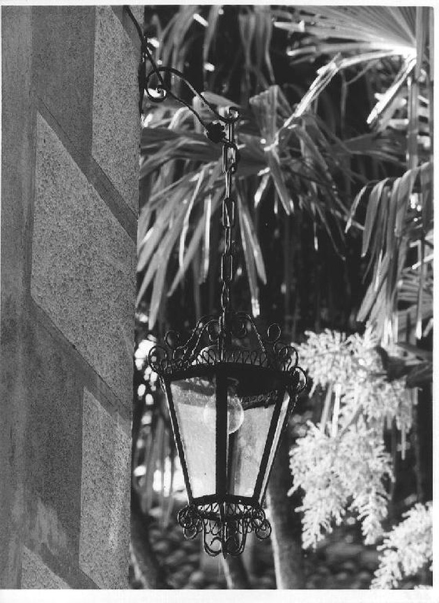 lampada pensile, opera isolata - ambito lombardo (prima metà sec. XX)