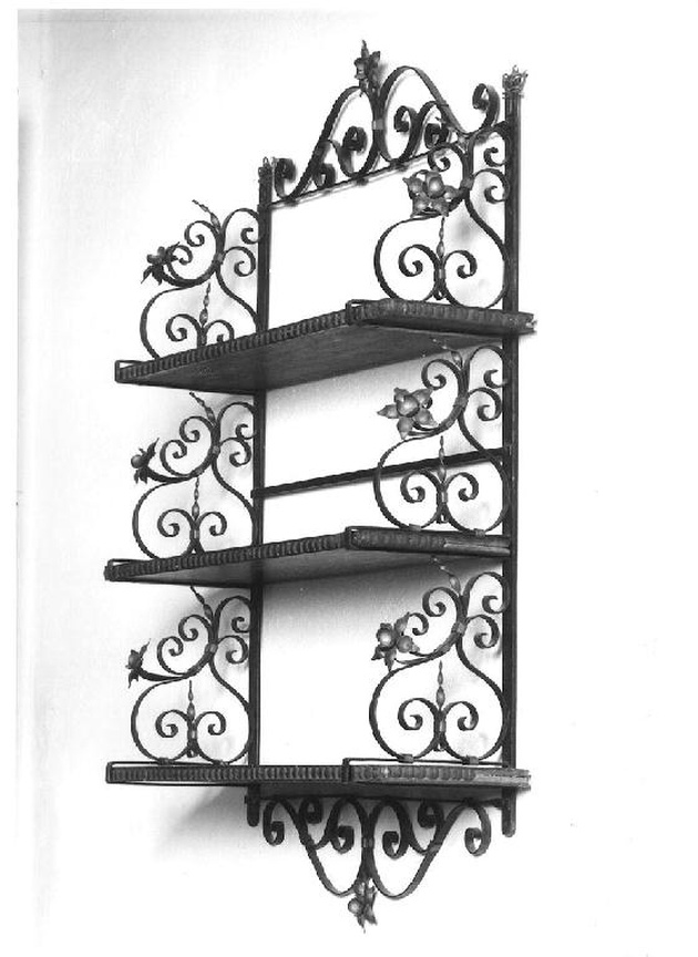 mensola, serie - ambito Italia settentrionale (prima metà sec. XX)