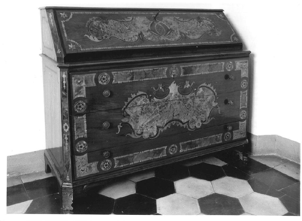 cassettone - a ribalta, opera isolata - ambito lombardo (?) (seconda metà sec. XIX)