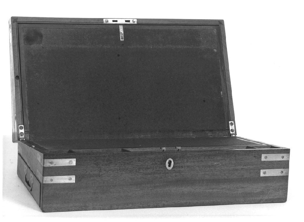 scatola, opera isolata - produzione italiana (prima metà sec. XX)