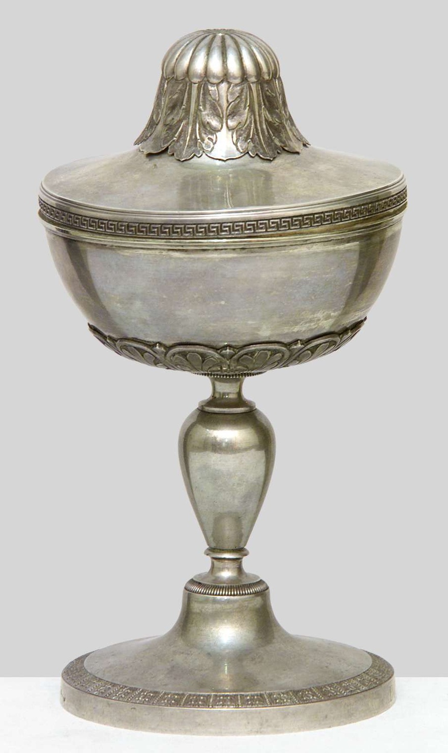 pisside, opera isolata - bottega lombarda (prima metà sec. XX)