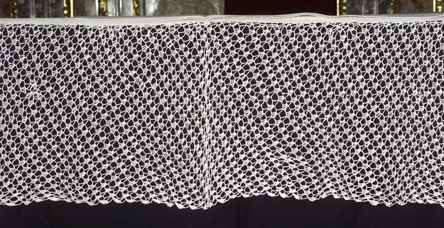 tovaglia d'altare, opera isolata - manifattura lombarda (prima metà sec. XX)