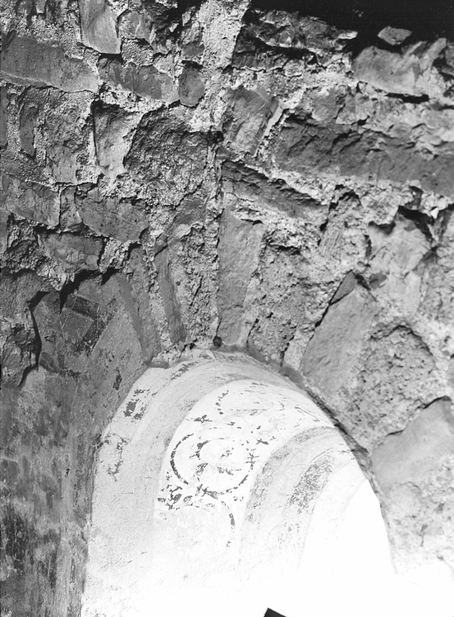 motivi decorativi a girali (dipinto, frammento) - ambito italiano (sec. XI)