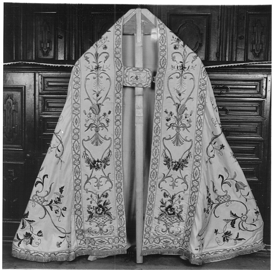 piviale, opera isolata - manifattura lombarda (seconda metà sec. XIX)