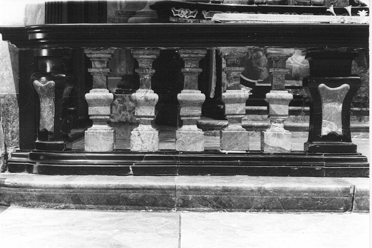 balaustrata di cappella, opera isolata - bottega lombarda (sec. XVIII)