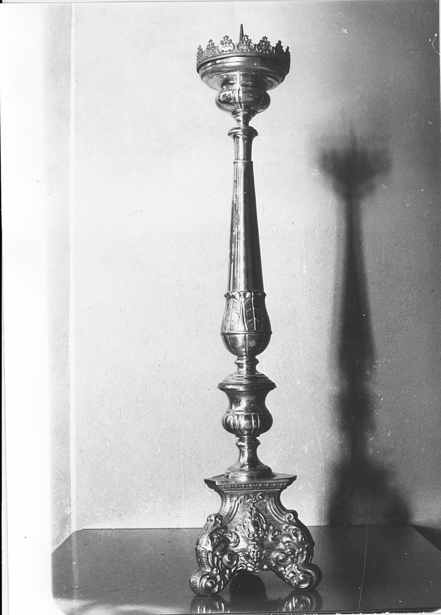 candeliere d'altare, serie - bottega lombarda (secc. XIX/ XX)