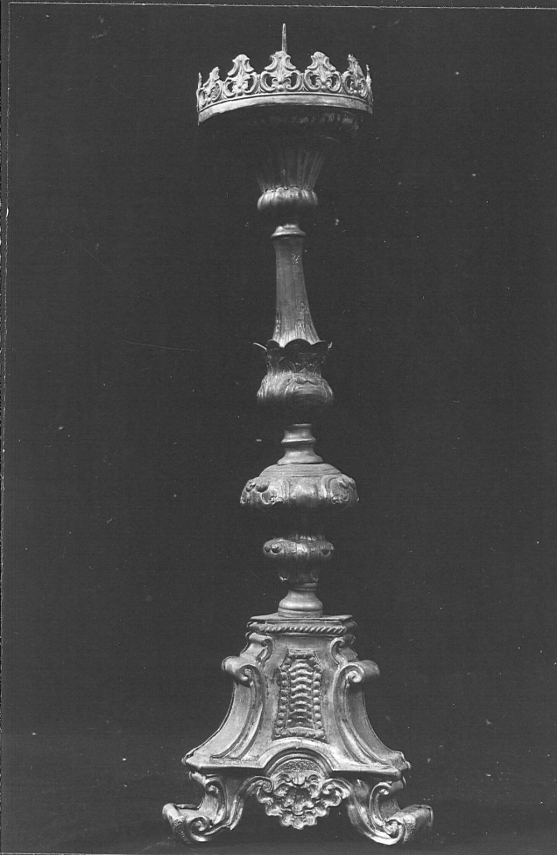 candeliere, opera isolata - bottega lombarda (sec. XVIII)