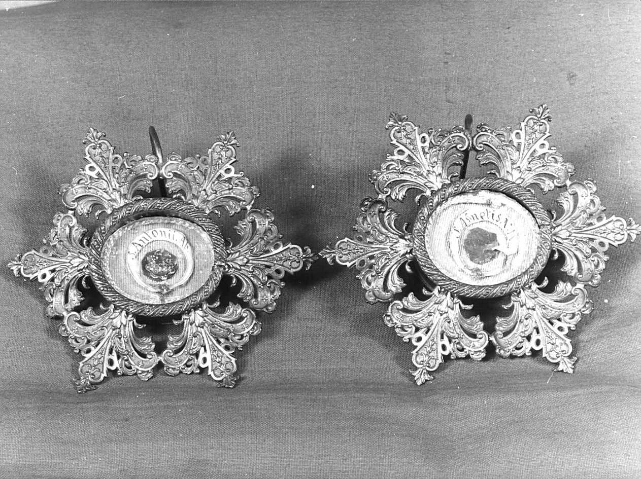 reliquiario - bottega lombarda (fine/inizio secc. XIX/ XX)