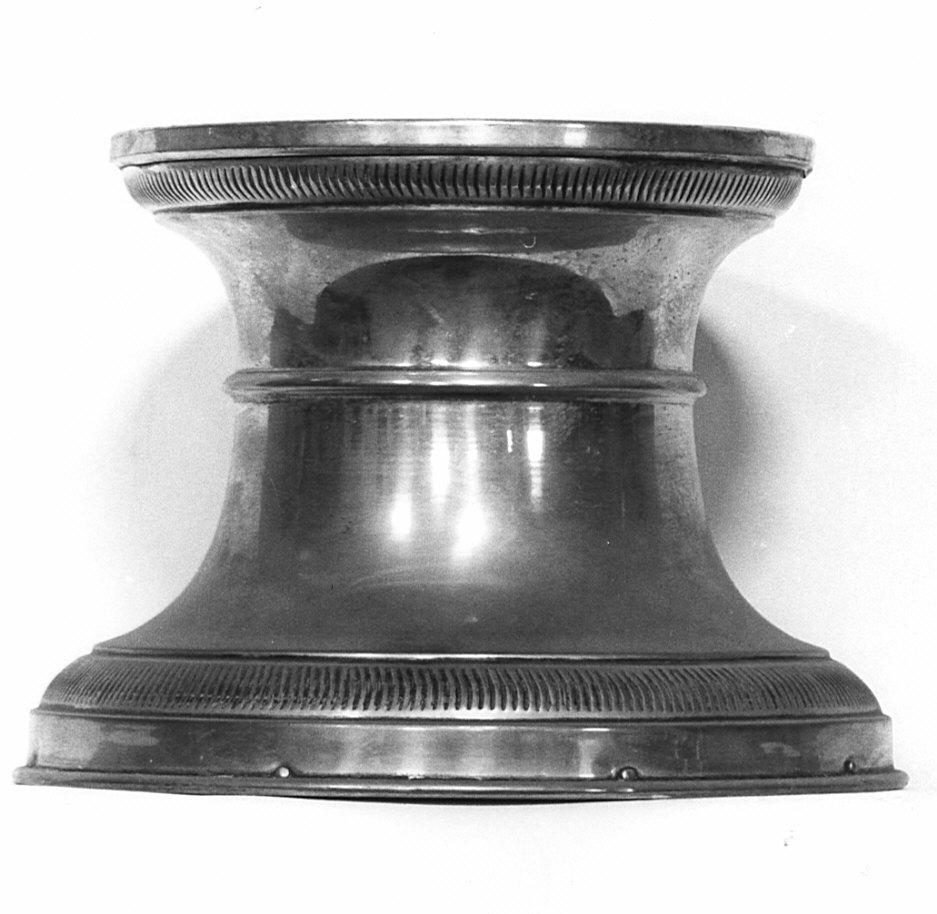 basamento, opera isolata - bottega lombarda (sec. XX)