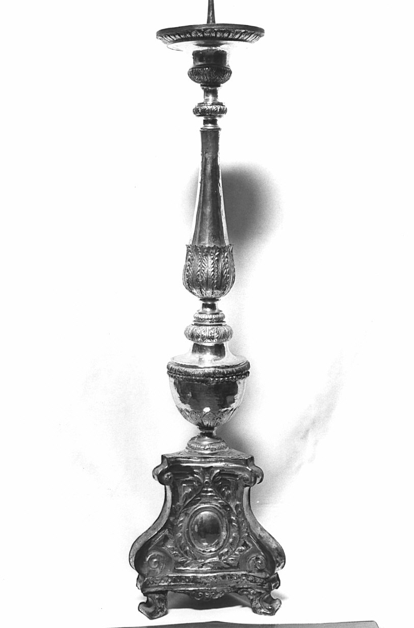 candeliere, serie - bottega lombarda (fine/inizio secc. XVIII/ XIX)