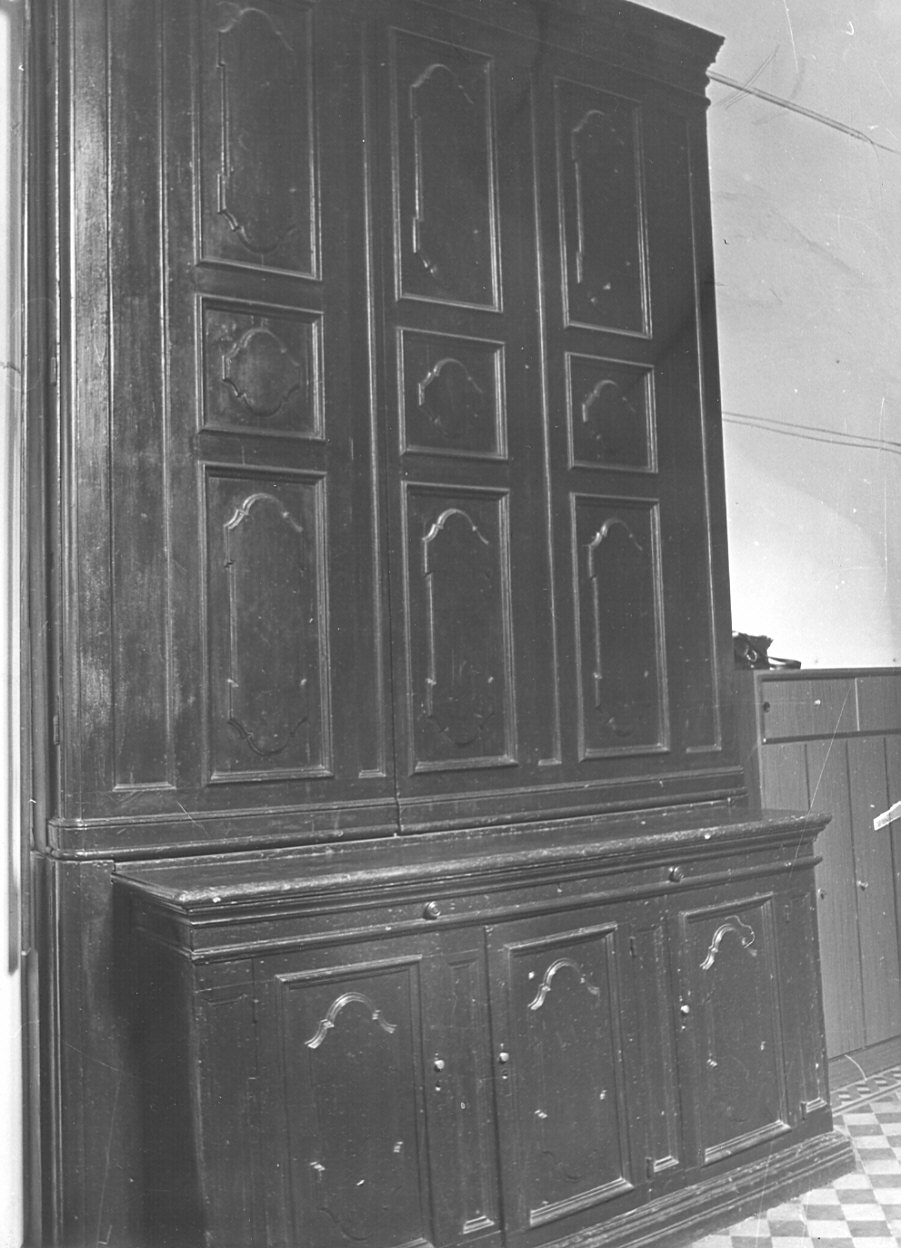 armadio da sacrestia, opera isolata - bottega lombarda (sec. XVII)