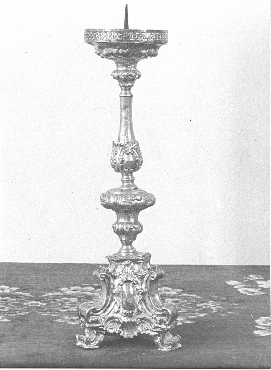 candeliere d'altare, coppia - bottega lombarda (metà sec. XVIII)