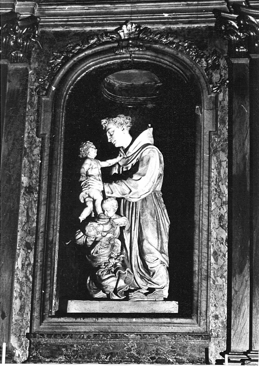 Sant'Antonio da Padova con il bambino (statua, opera isolata) di Sevesi Felice (sec. XVIII)