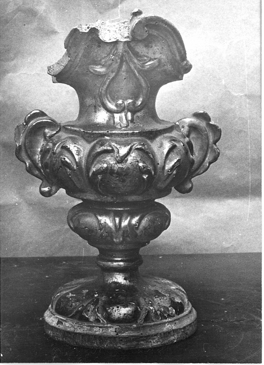 vaso d'altare per composizione floreale, coppia - bottega lombarda (secc. XVII/ XVIII)