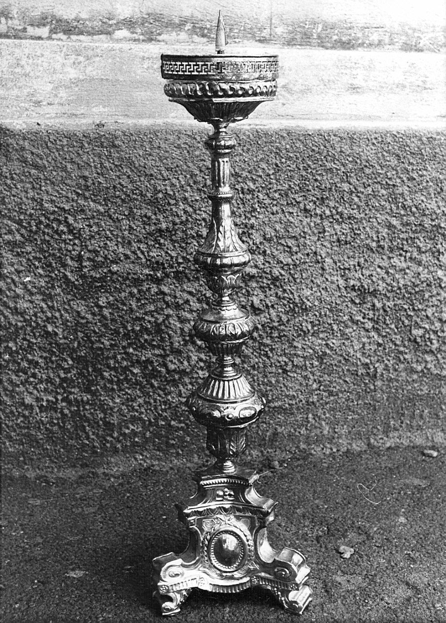 candeliere d'altare, serie - bottega lombarda (fine/inizio secc. XVIII/ XIX)