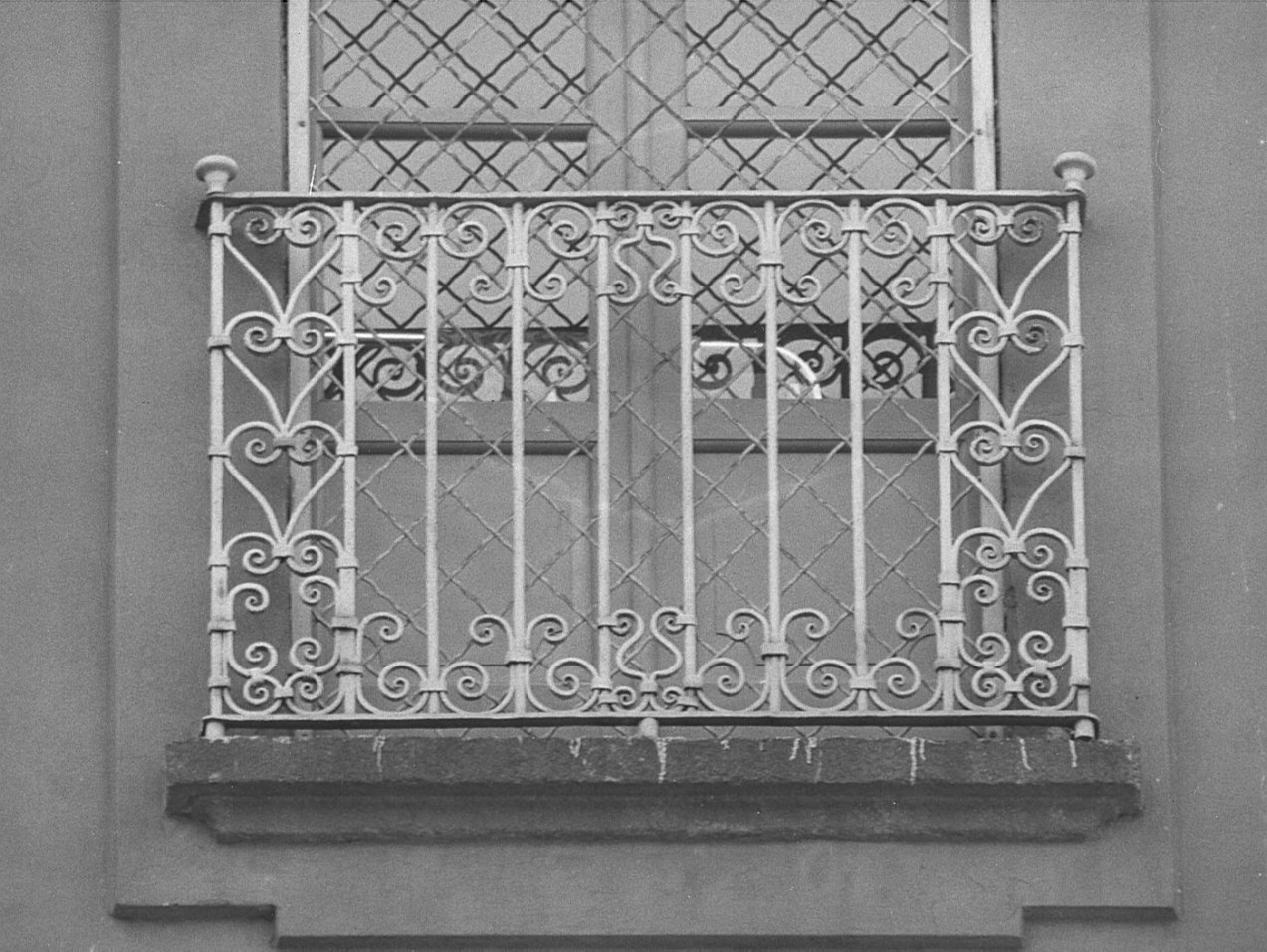 ringhiera di balcone, serie - bottega lombarda (prima metà sec. XVIII)