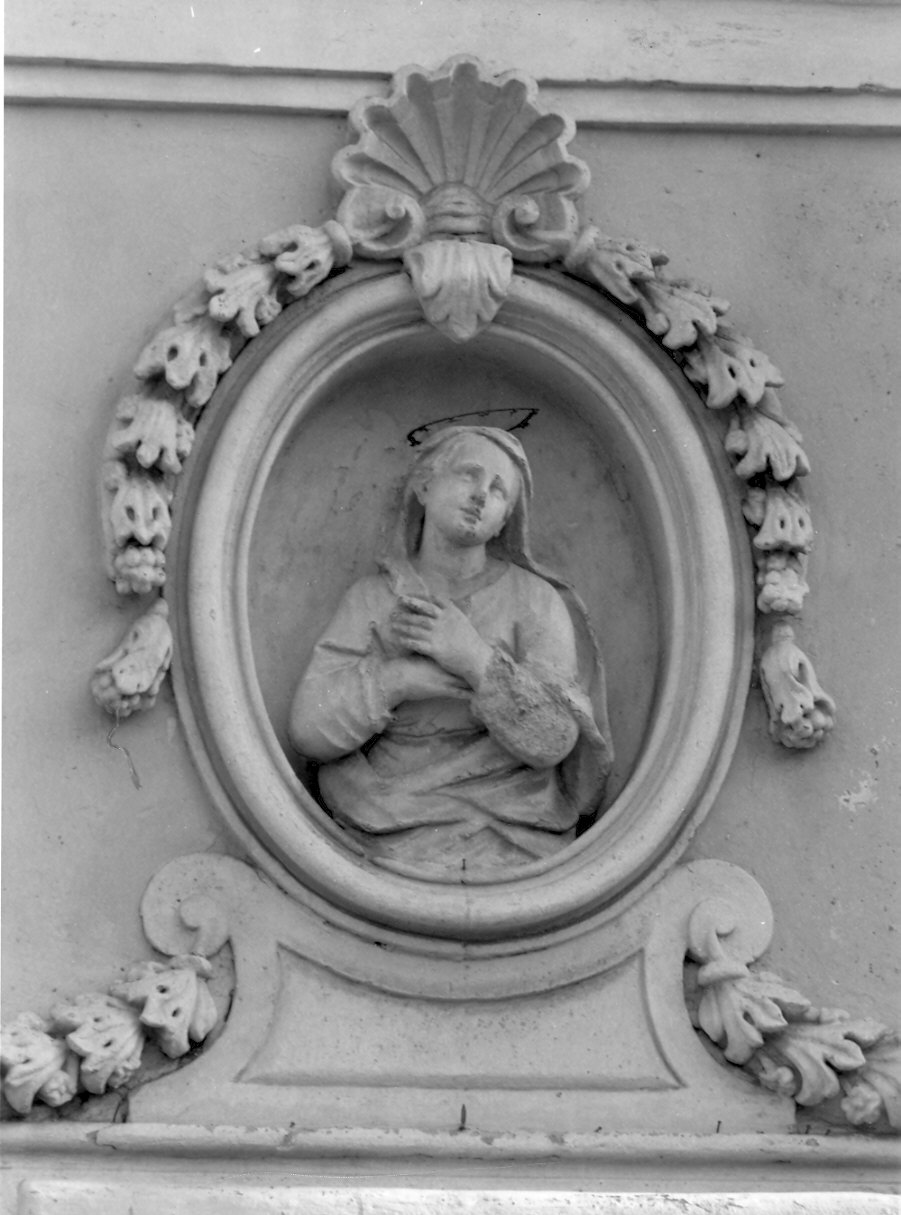 Madonna (statua, opera isolata) - bottega lombarda (sec. XVII)