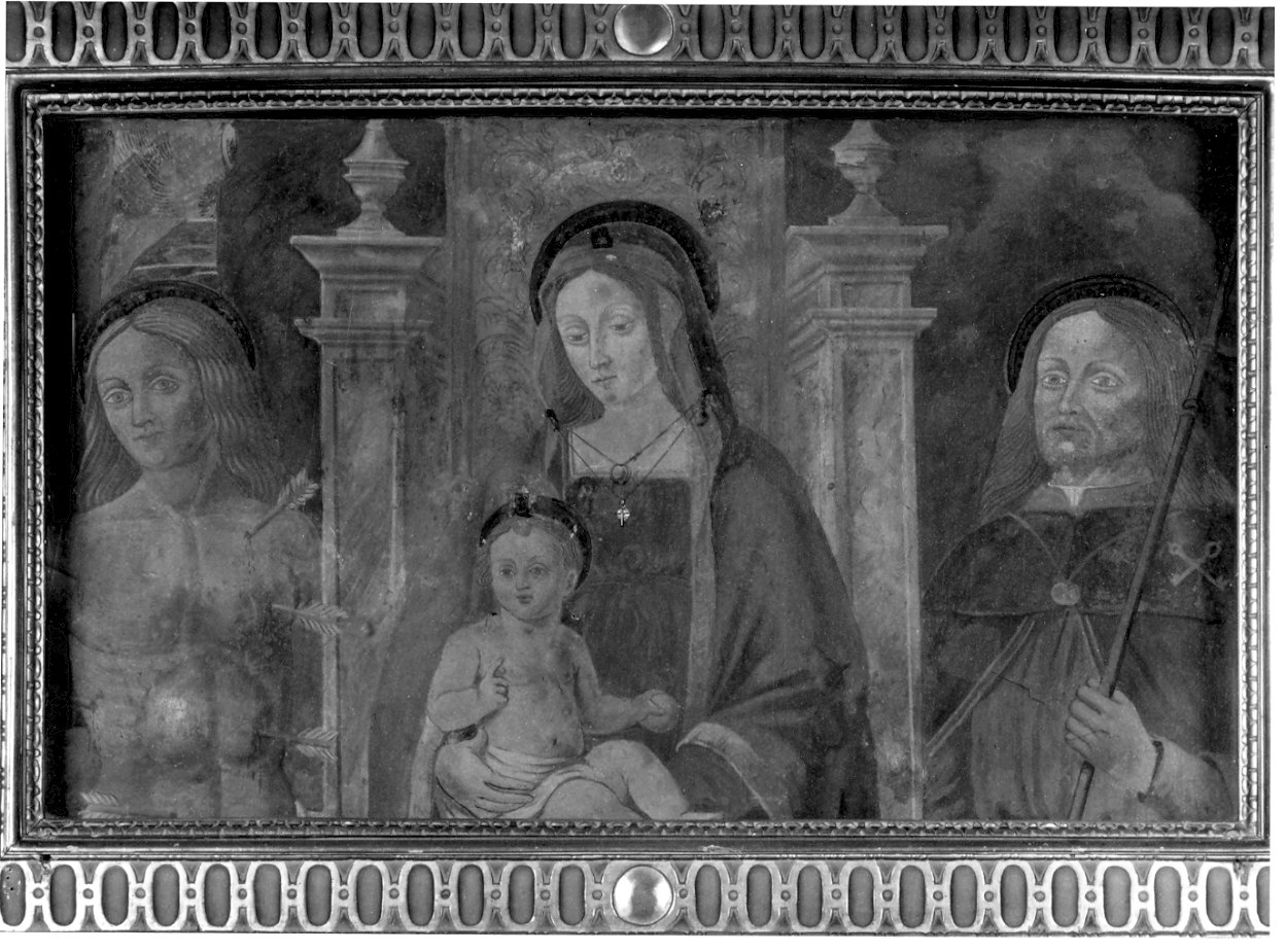 Madonna con Bambino, San Rocco e San Sebastiano (dipinto, opera isolata) - ambito lombardo (sec. XVI)
