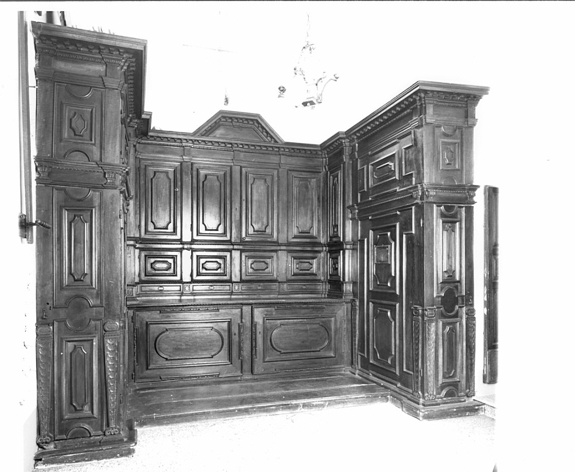 armadio da sacrestia, insieme di Salmuragio Giovan Battista (sec. XVII)