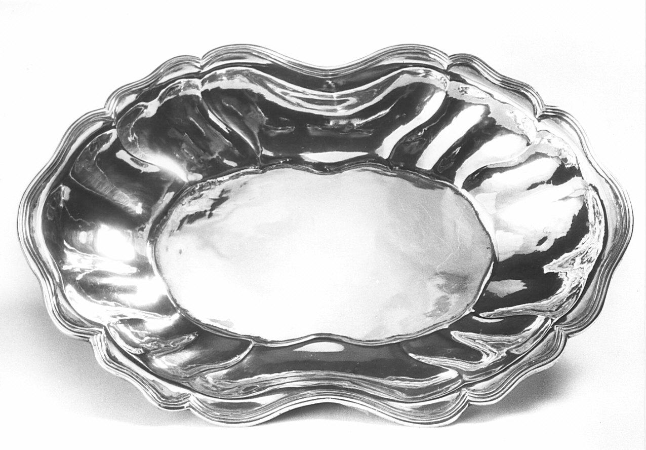 vassoio, opera isolata - bottega piemontese (sec. XVIII)