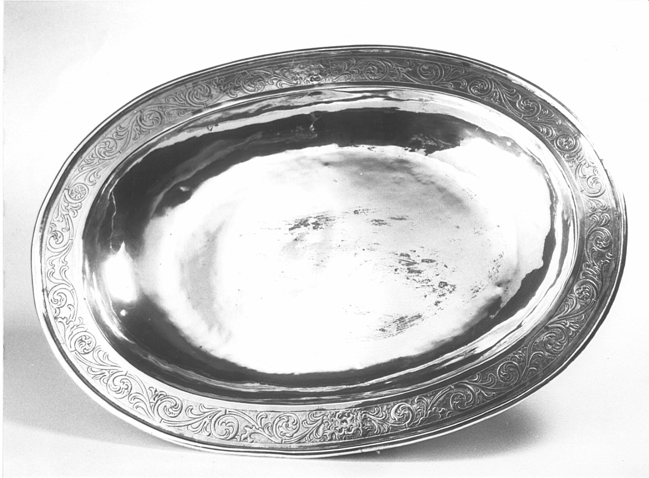 vassoio, opera isolata - bottega lombarda (sec. XIX)