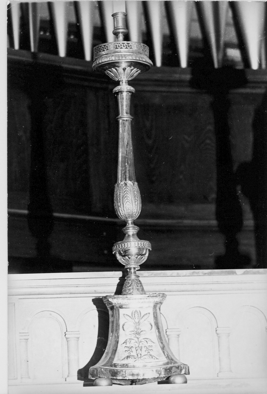 candeliere d'altare, serie - bottega lombarda (fine/inizio secc. XVIII/ XIX)