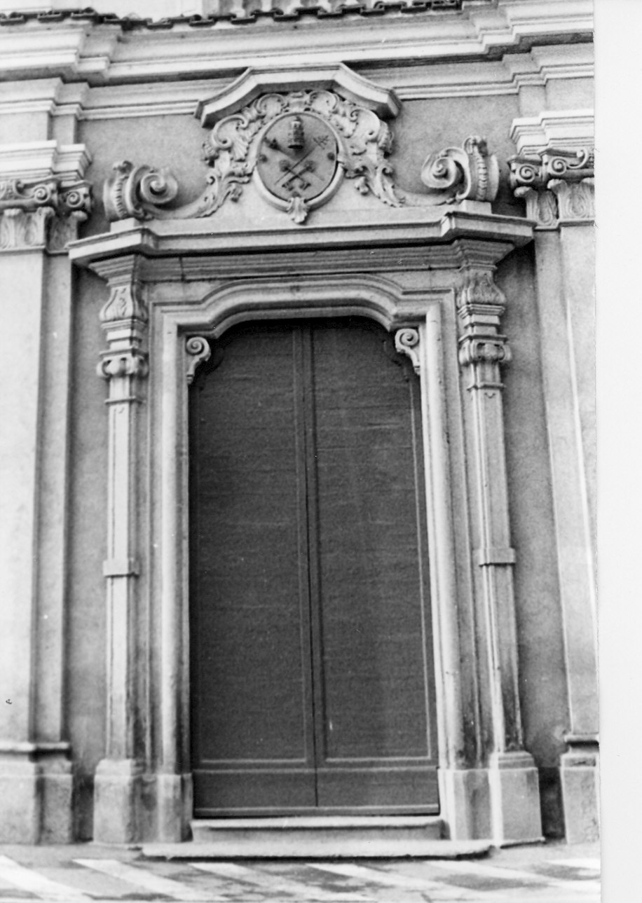 portale maggiore, opera isolata - bottega lombarda (prima metà sec. XVIII)