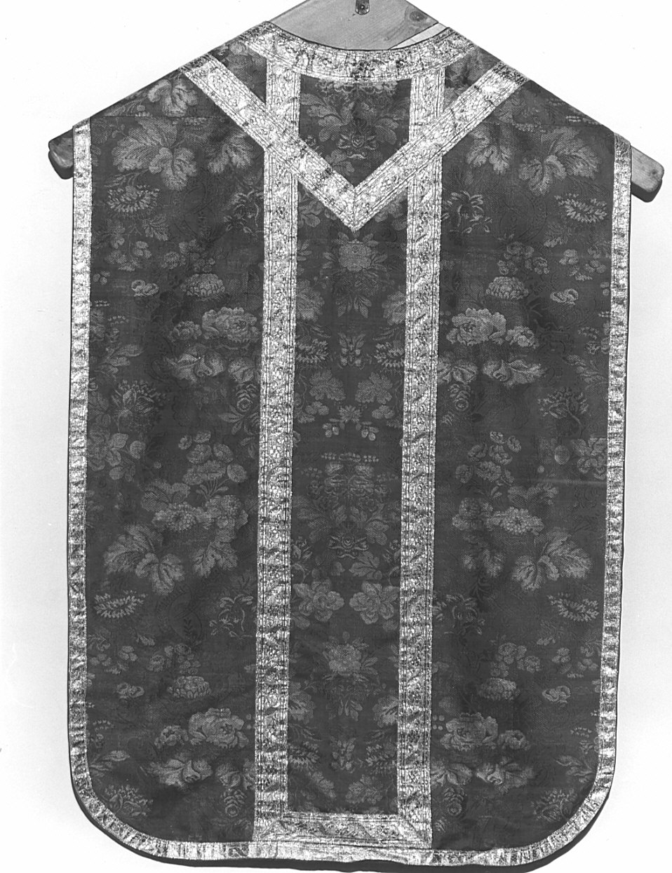 paramento liturgico, insieme - manifattura lombarda (sec. XVIII)