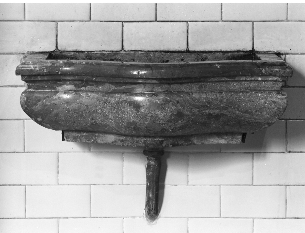 lavabo da sacrestia, opera isolata - bottega lombarda (sec. XVIII)