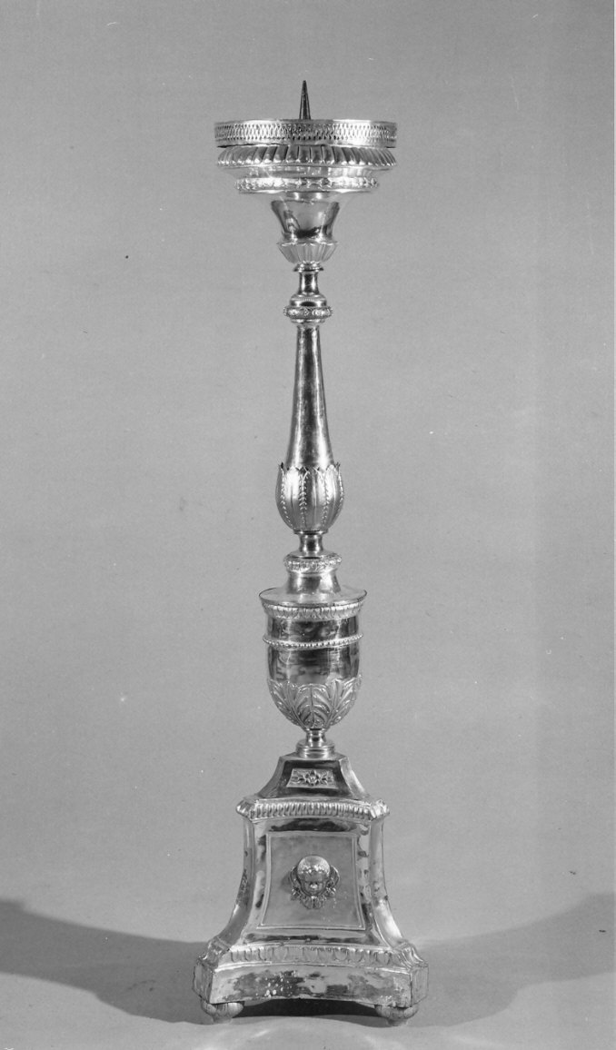 candeliere d'altare, coppia - bottega lombarda (prima metà sec. XIX)