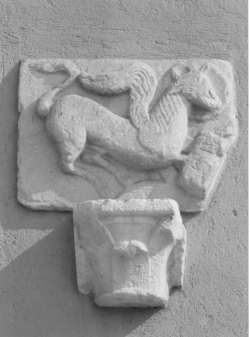 rilievo, frammento - bottega lombarda (secc. XII/ XIII)