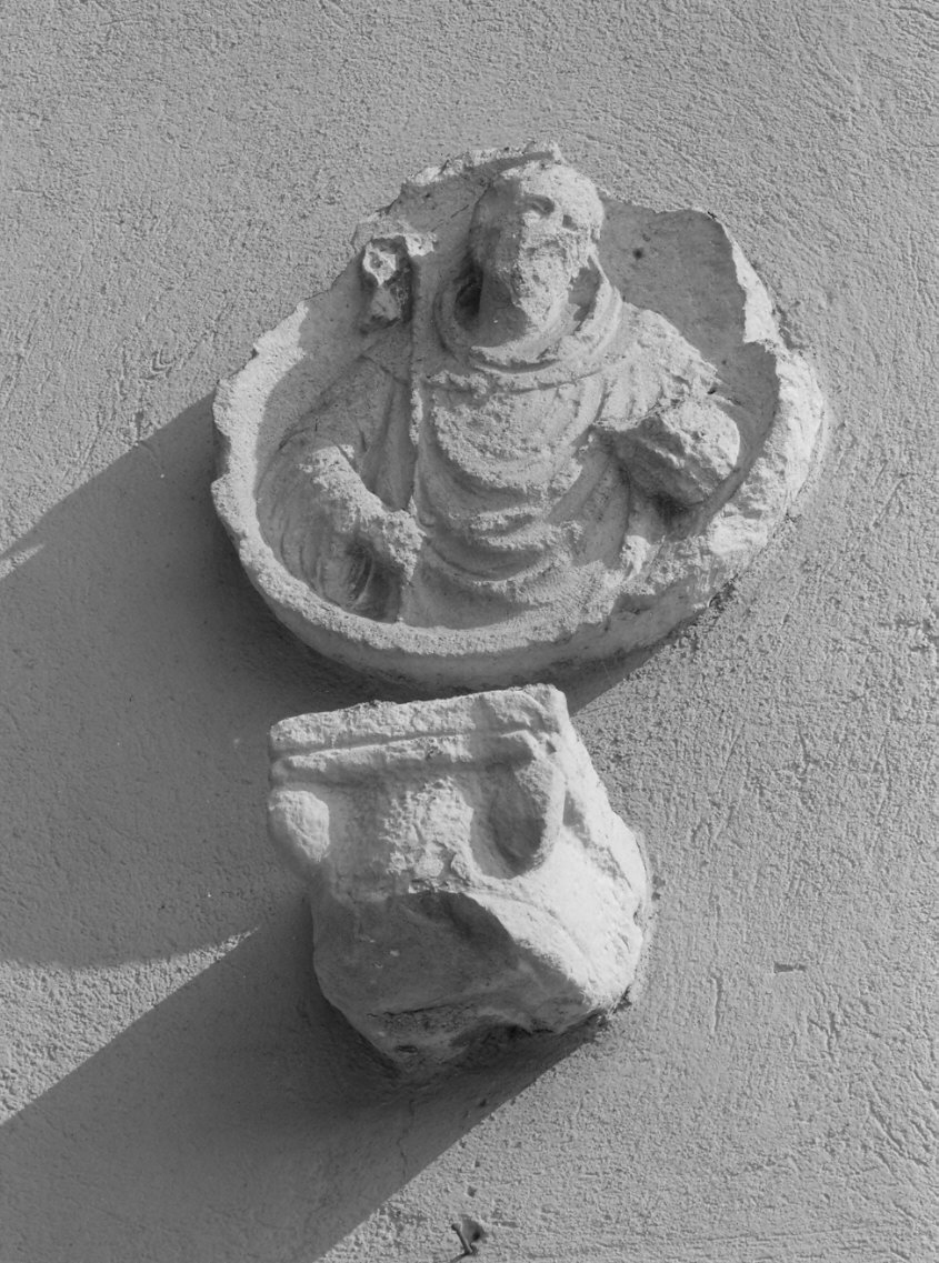 capitello, frammento - bottega lombarda (secc. XVI/ XVII)