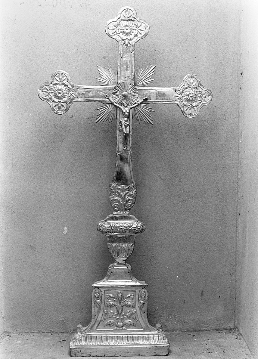 croce d'altare, opera isolata - bottega lombarda (secc. XVIII/ XIX)