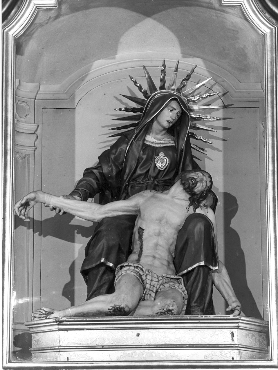 Pietà (gruppo scultoreo, elemento d'insieme) di Albertini Antonio, Scolari Federico (sec. XVII)