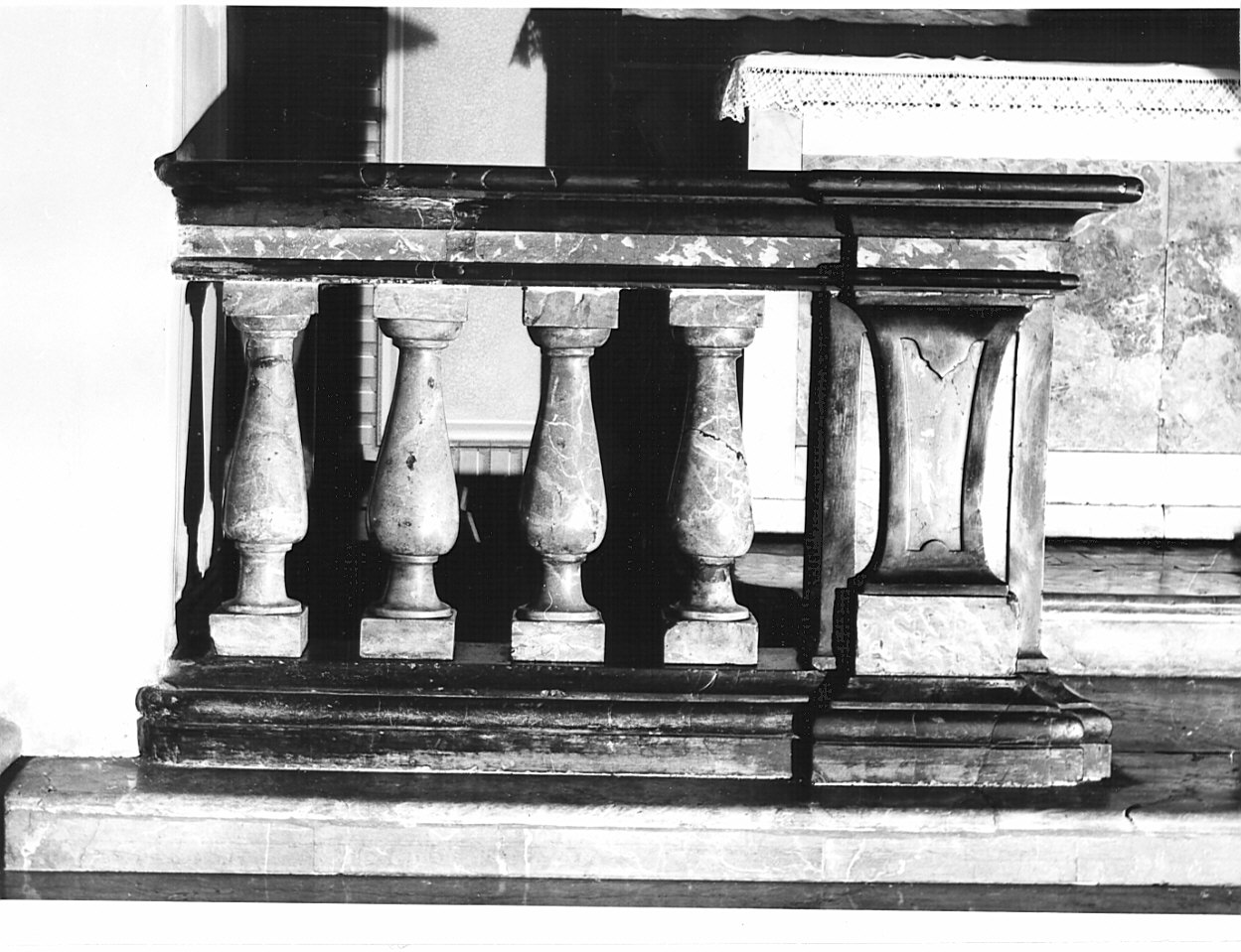 balaustrata di cappella, opera isolata - bottega lombarda (sec. XVIII, sec. XIX)
