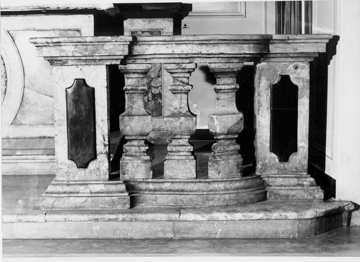 balaustrata di cappella, opera isolata - bottega lombarda (sec. XVIII)