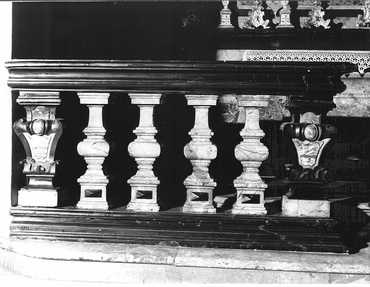 balaustrata, opera isolata - bottega lombarda (sec. XVIII)