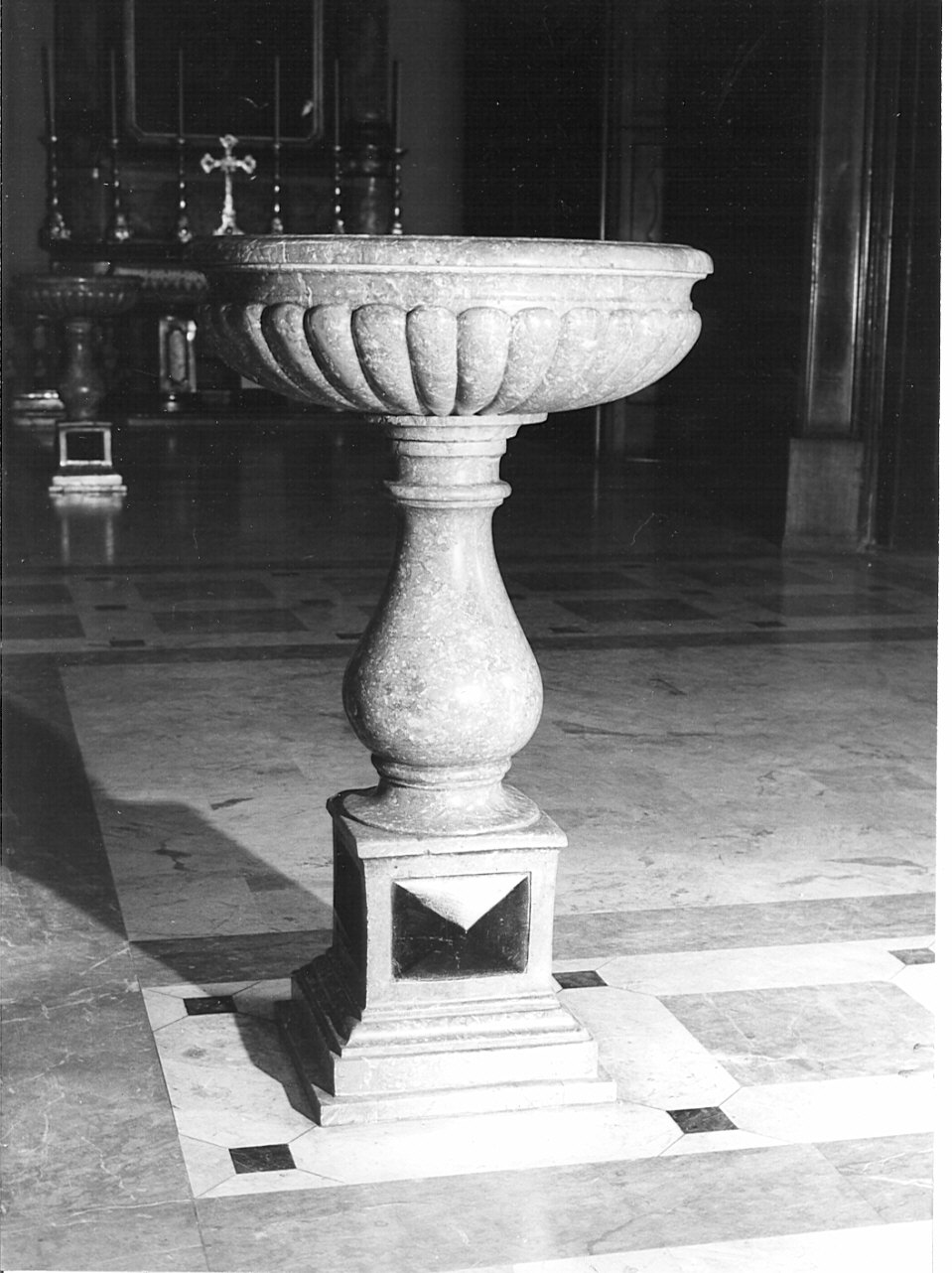 acquasantiera - a fusto, coppia - bottega lombarda (sec. XVIII)