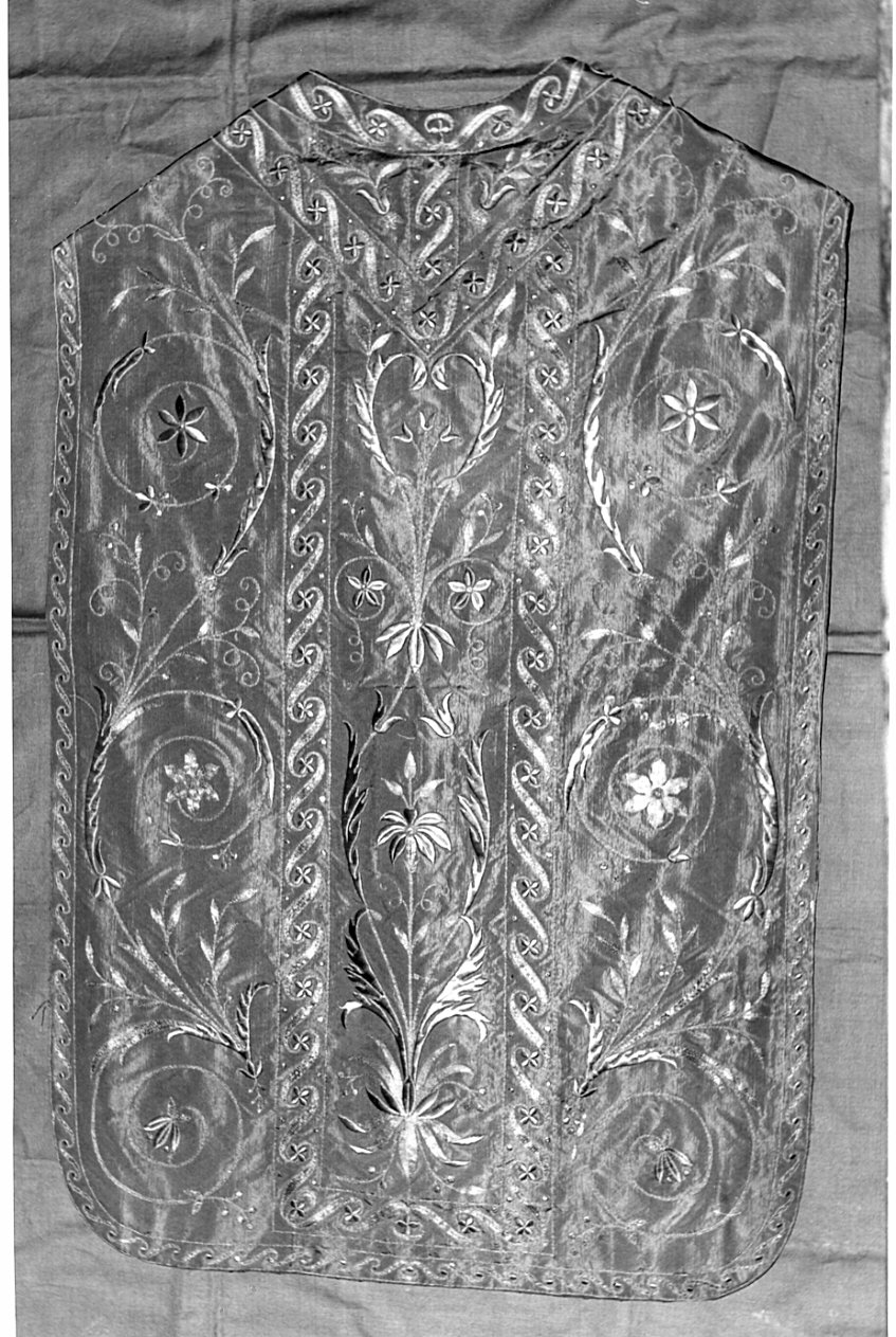 paramento liturgico, insieme - manifattura Italia settentrionale (sec. XIX)