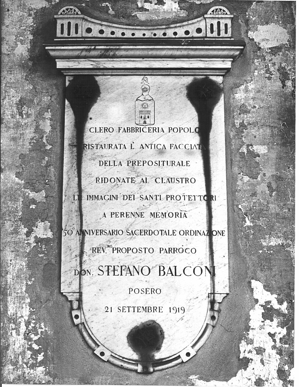 lapide commemorativa, opera isolata - bottega lombarda (sec. XX)