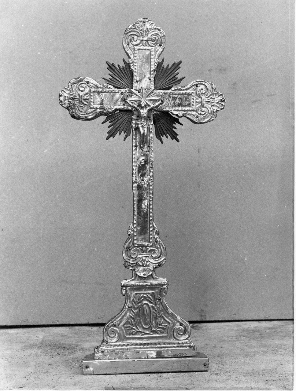 croce d'altare, opera isolata - bottega lombarda (secc. XVIII/ XIX)